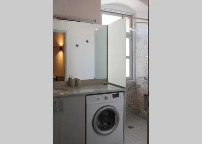 Beneath The Rock Apartman